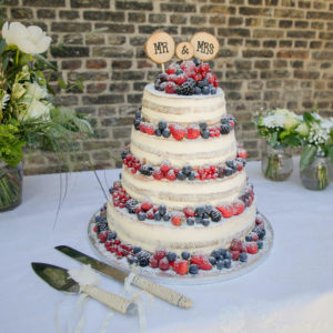 naked cake rood fruit Wedding Eve