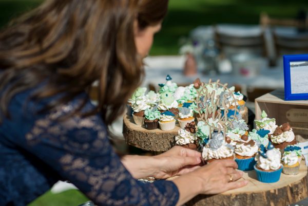 Stylen van de cupcakes